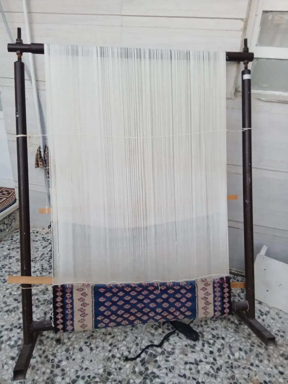 قالی دست بافت با دارقالی|گلیم، جاجیم، گبه|خرمآباد, |دیوار