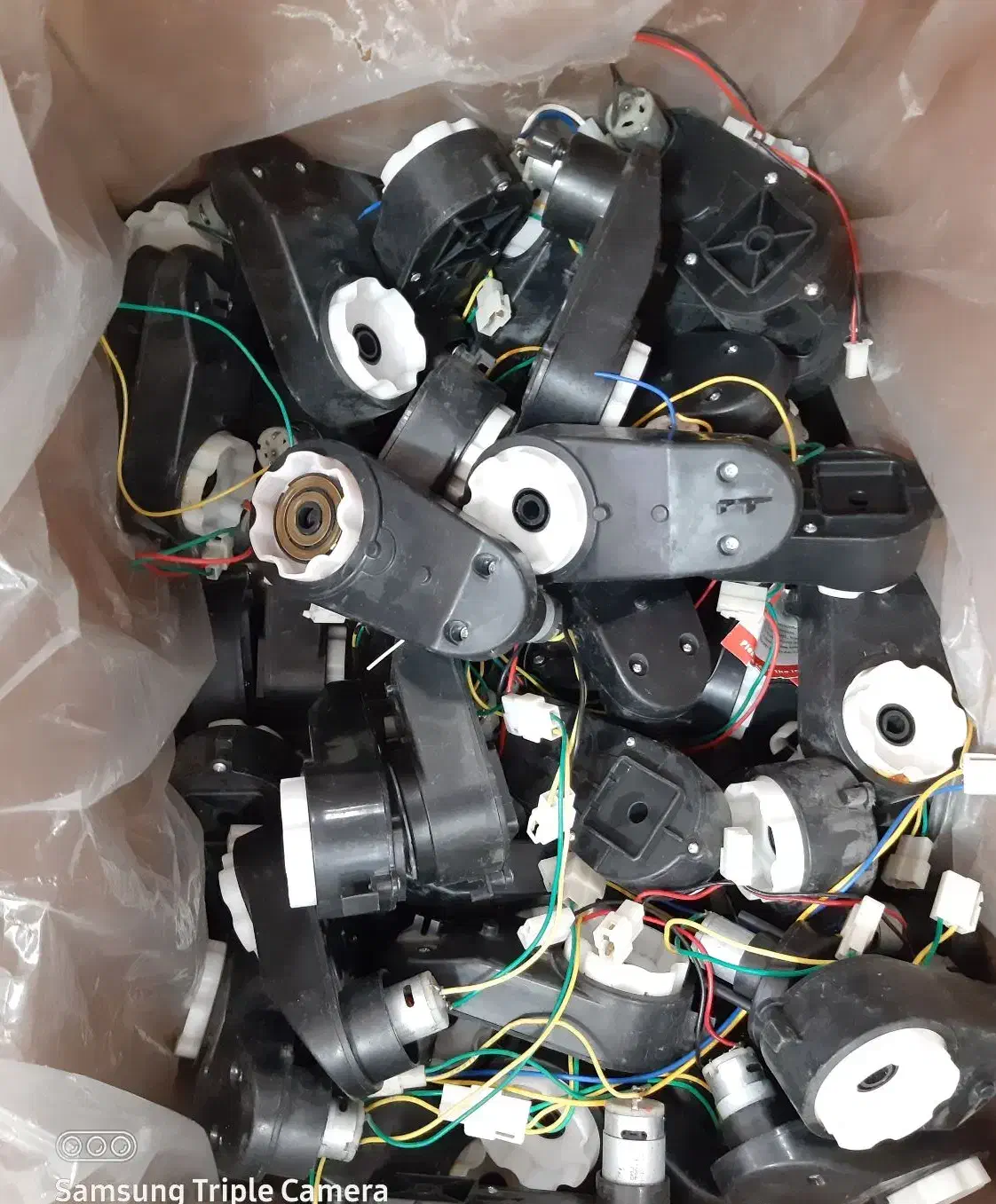 گیربکس ماشین شارژی موتور شارژی چرخ دنده تعداد|اسباب‌بازی بچه|نسیم‌شهر, |دیوار