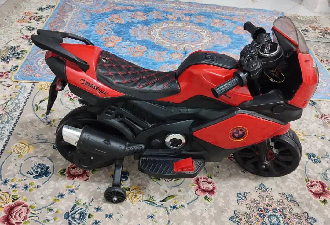 موتور شارژی|اسباب‌بازی بچه|رباط‌کریم, رباط‌کریم|دیوار