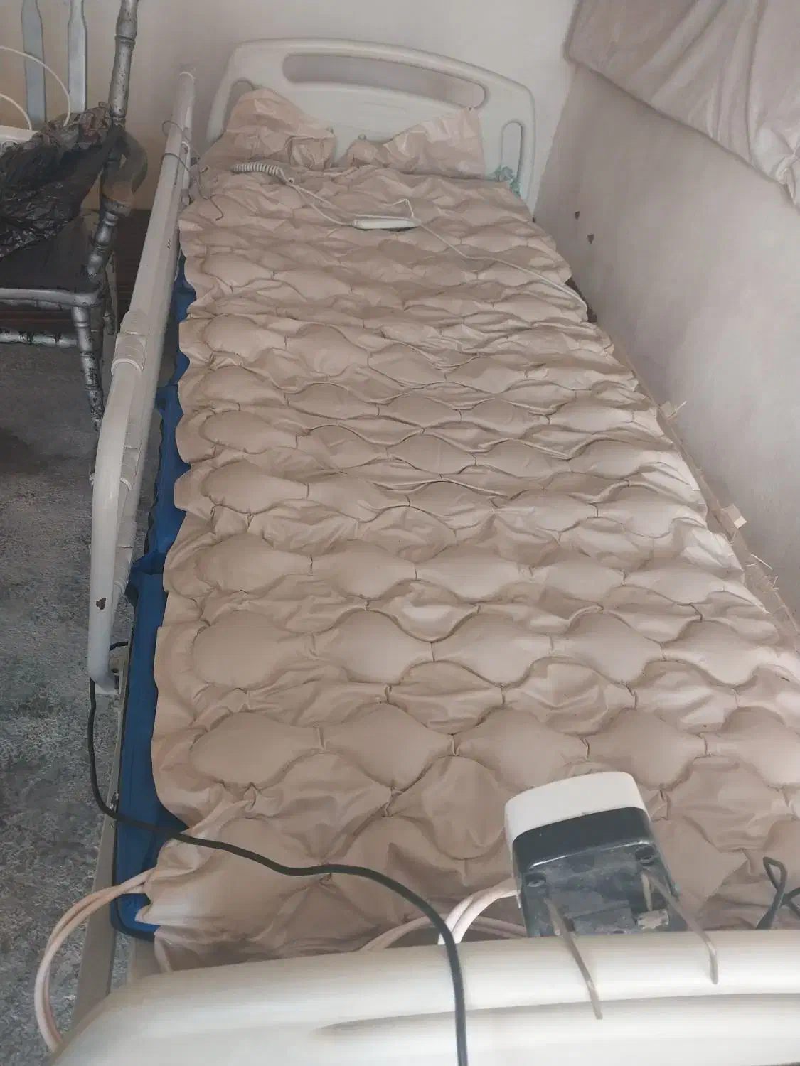 تخت بیمارستانی سه شکن|پزشکی|رشت, احمد گوراب|دیوار