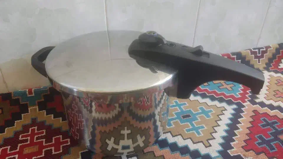 دیگ زودپز|ظروف پخت‌وپز|زرند, |دیوار