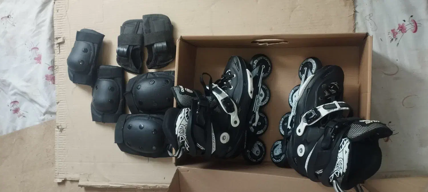 کفش اسکیت|دوچرخه، اسکیت، اسکوتر|تهران, تختی|دیوار