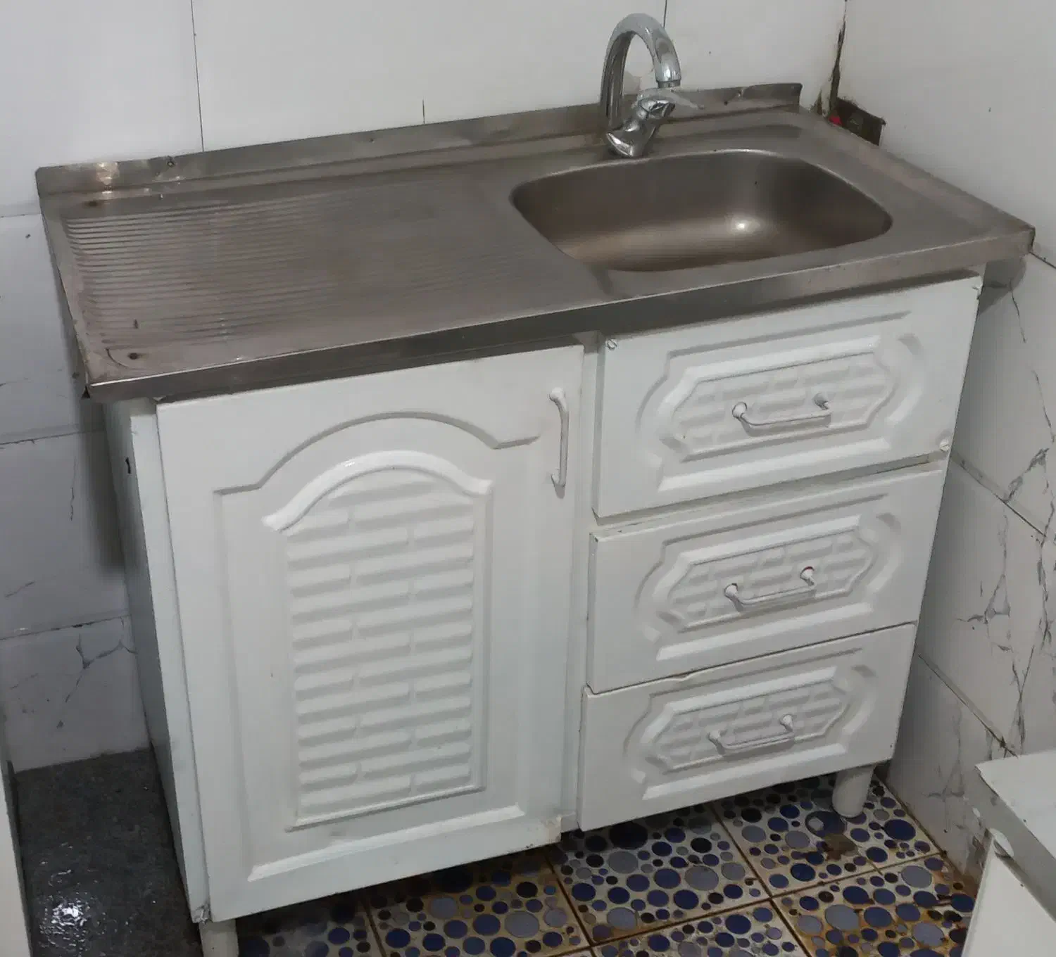 کابینت فلزی سالم بسیارمحکم|مصالح و تجهیزات ساختمان|ملک‌آباد, |دیوار