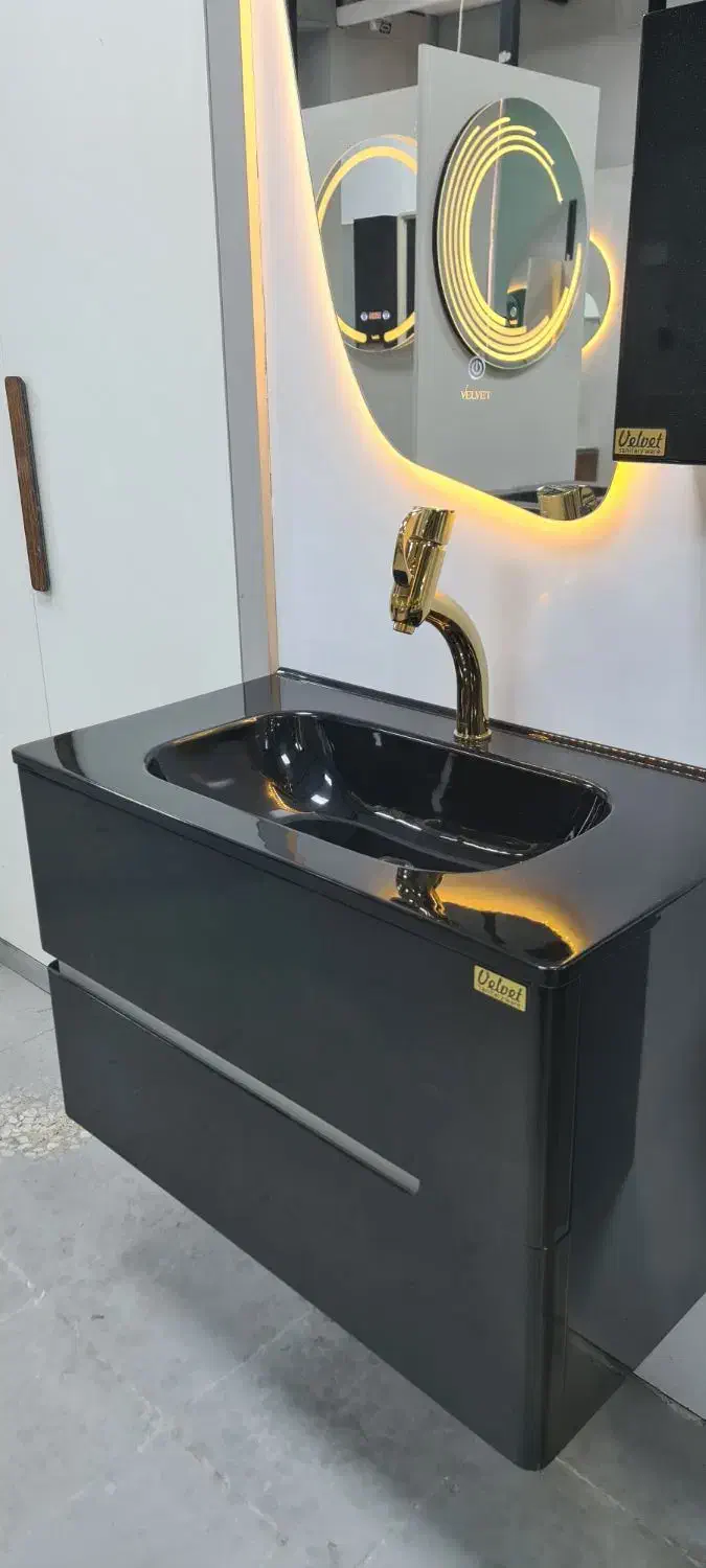 تولیدی بزرگ روشویی تمام پی وی سی شیشه ای و خاص|لوازم سرویس بهداشتی|شهریار, شهریار|دیوار