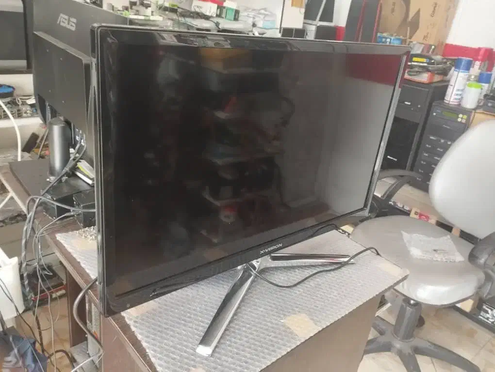 مانیتور تلویزیون ۲۹ اینچ ایکس ویژن|قطعات و لوازم جانبی رایانه|رشت, دیلمان|دیوار