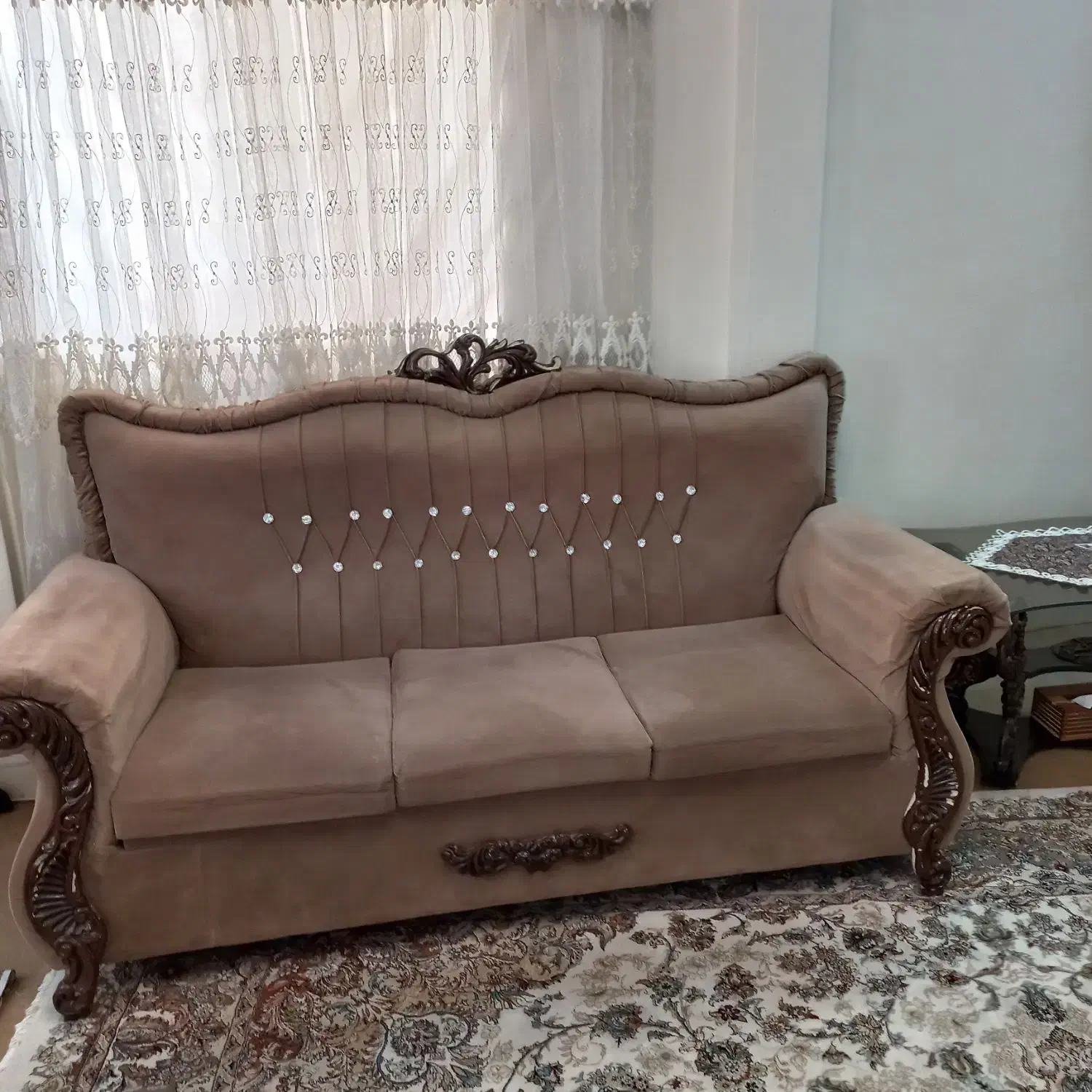 مبل در حد نو|مبلمان خانگی و میز عسلی|همدان, |دیوار