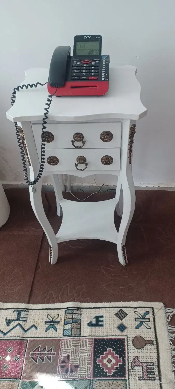 میز تلفن|میز تلفن|بوئین زهرا, |دیوار