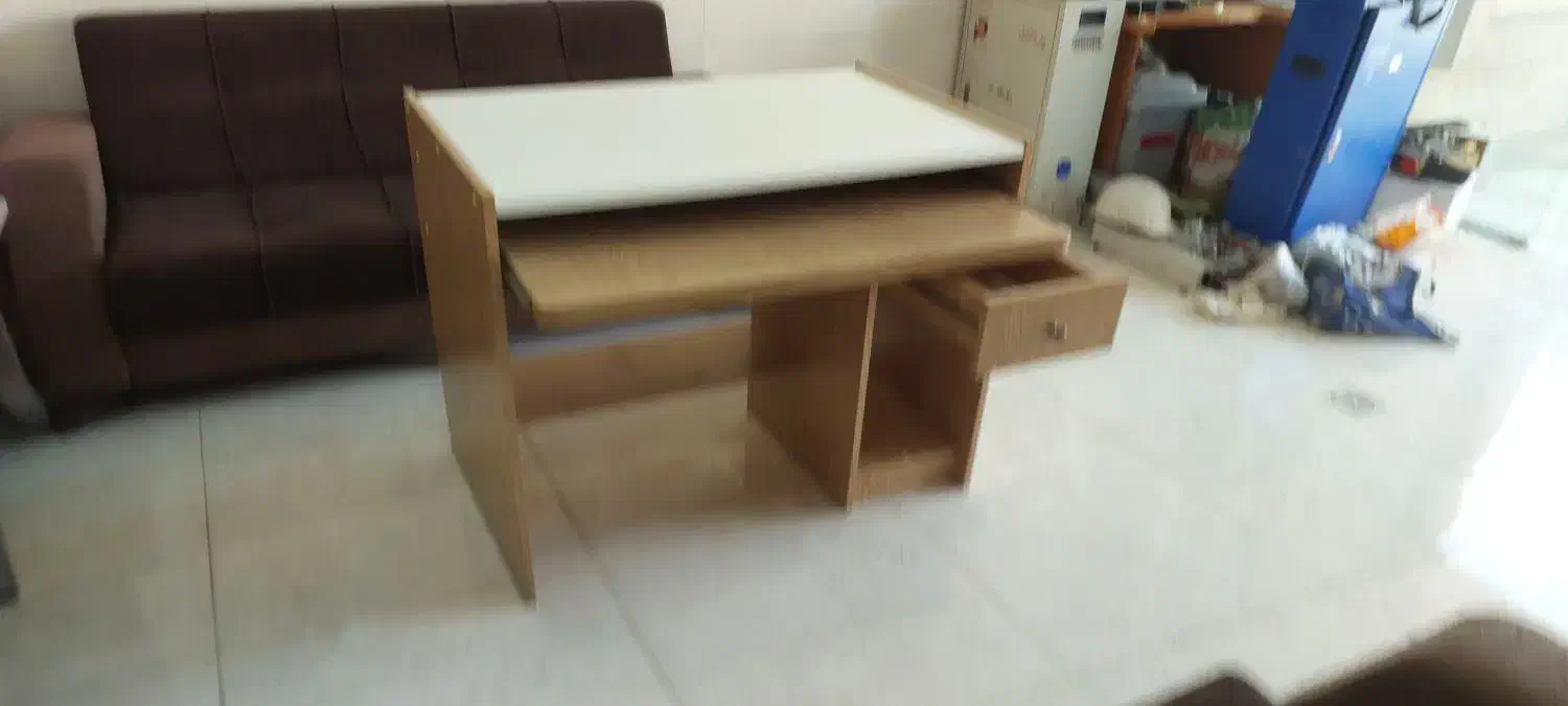 میزکامپیوتر سالم ودرحدنو|میز تحریر و کامپیوتر|شیراز, شهرک رضوان|دیوار