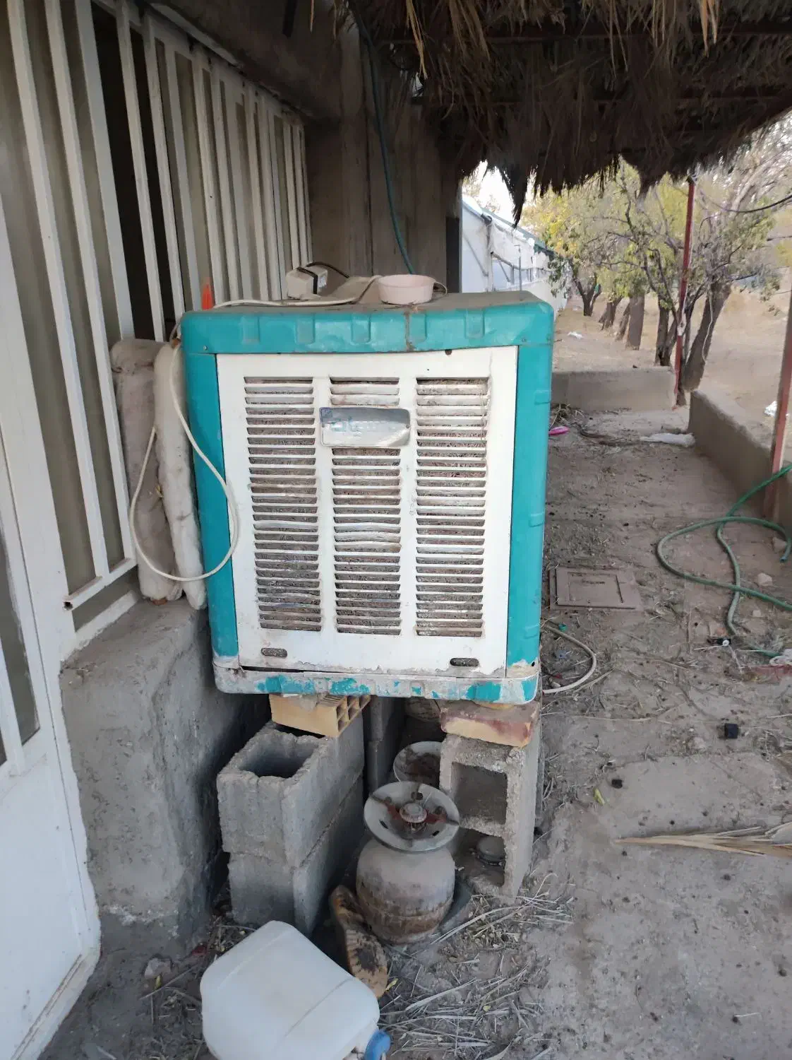 کولرآبی پارسیان|کولر آبی|پاریز, |دیوار