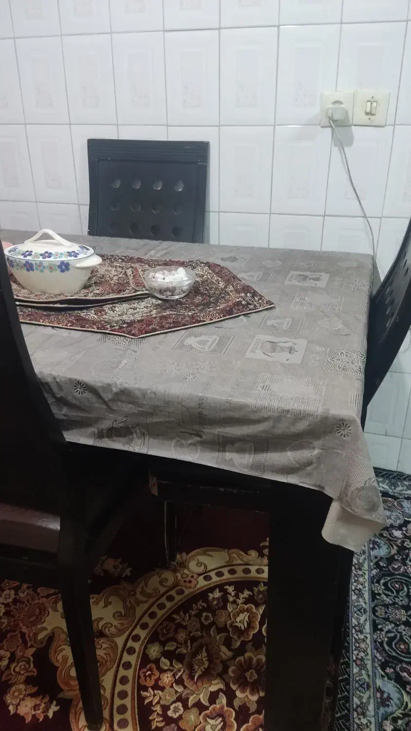 میزغذاخوری|میز و صندلی غذاخوری|ساوه, |دیوار
