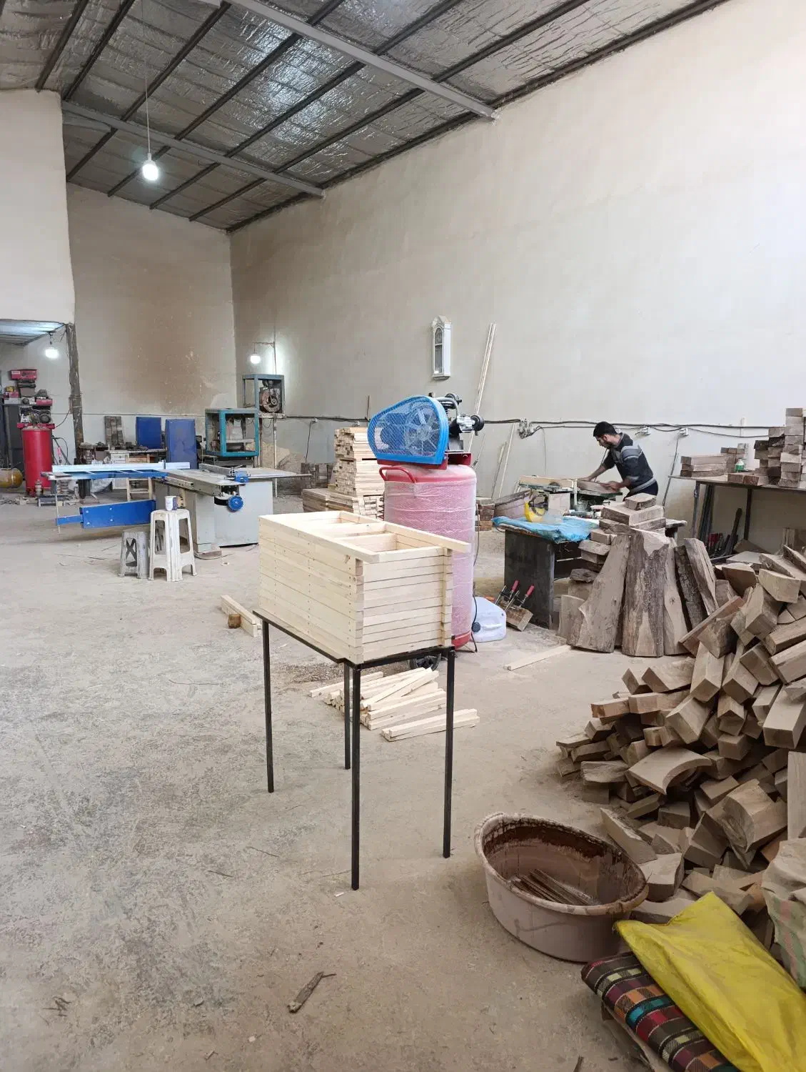 نجار نیمه ماهر و کارگر ساده|استخدام صنعتی، فنی، مهندسی|پاکدشت, پاکدشت (مامازند)|دیوار