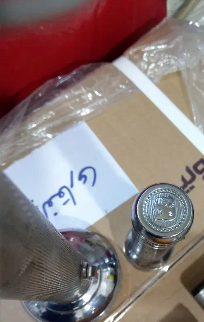 لوازم قدیمی کلکسیونی|کلکسیون اشیاء عتیقه|اراک, |دیوار