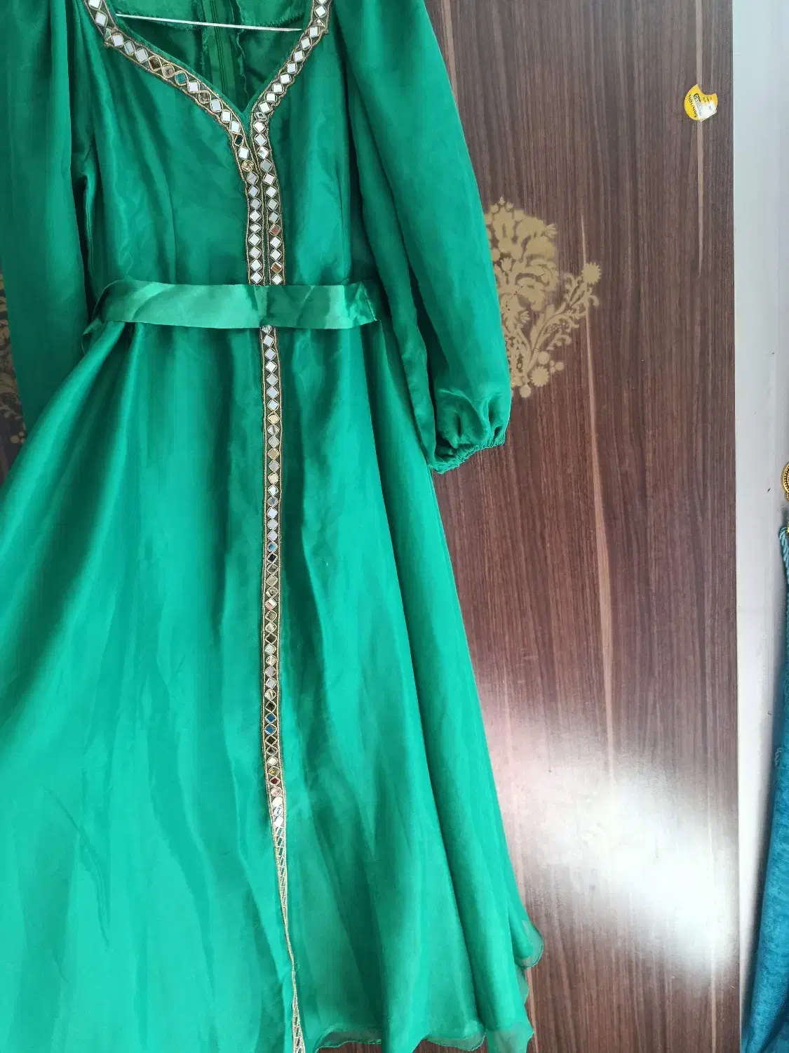 لباس مجلسی|لباس|سیرجان, |دیوار