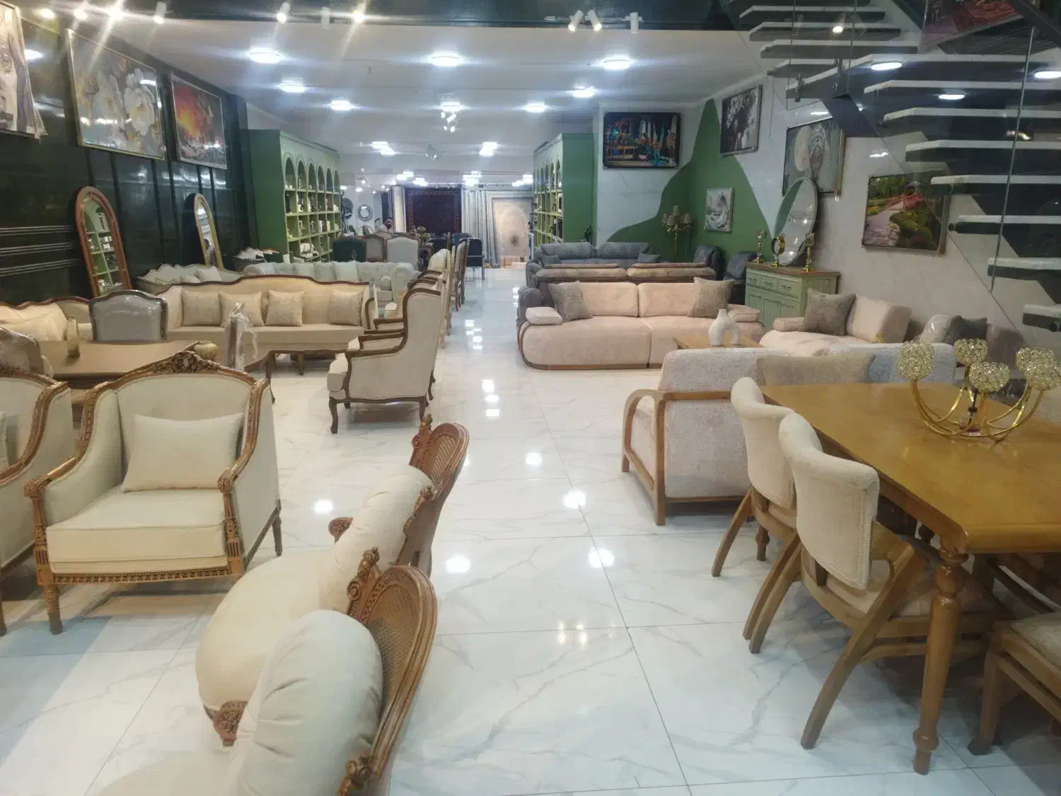 منشی خانم جهت کار در فروشگاه لوازم خانگی|استخدام اداری و مدیریت|فولادشهر, B6|دیوار