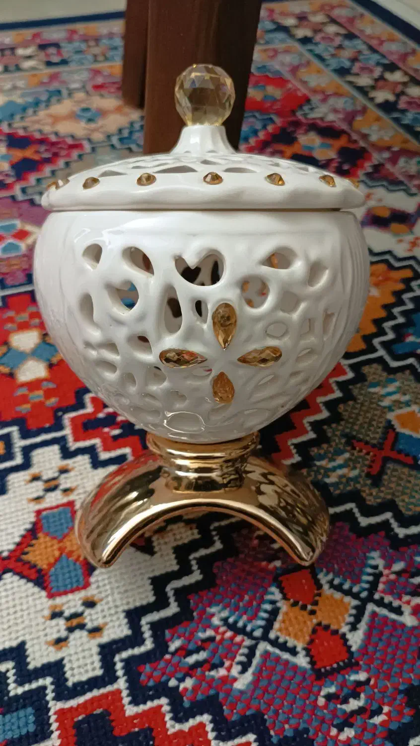 شکلات خوری پایه طلایی|ظروف سرو و پذیرایی|قائمشهر, |دیوار