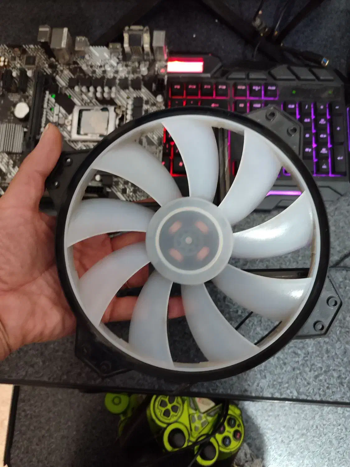 فن کیس RGB|قطعات و لوازم جانبی رایانه|مهاباد (آذربایجان غربی), |دیوار