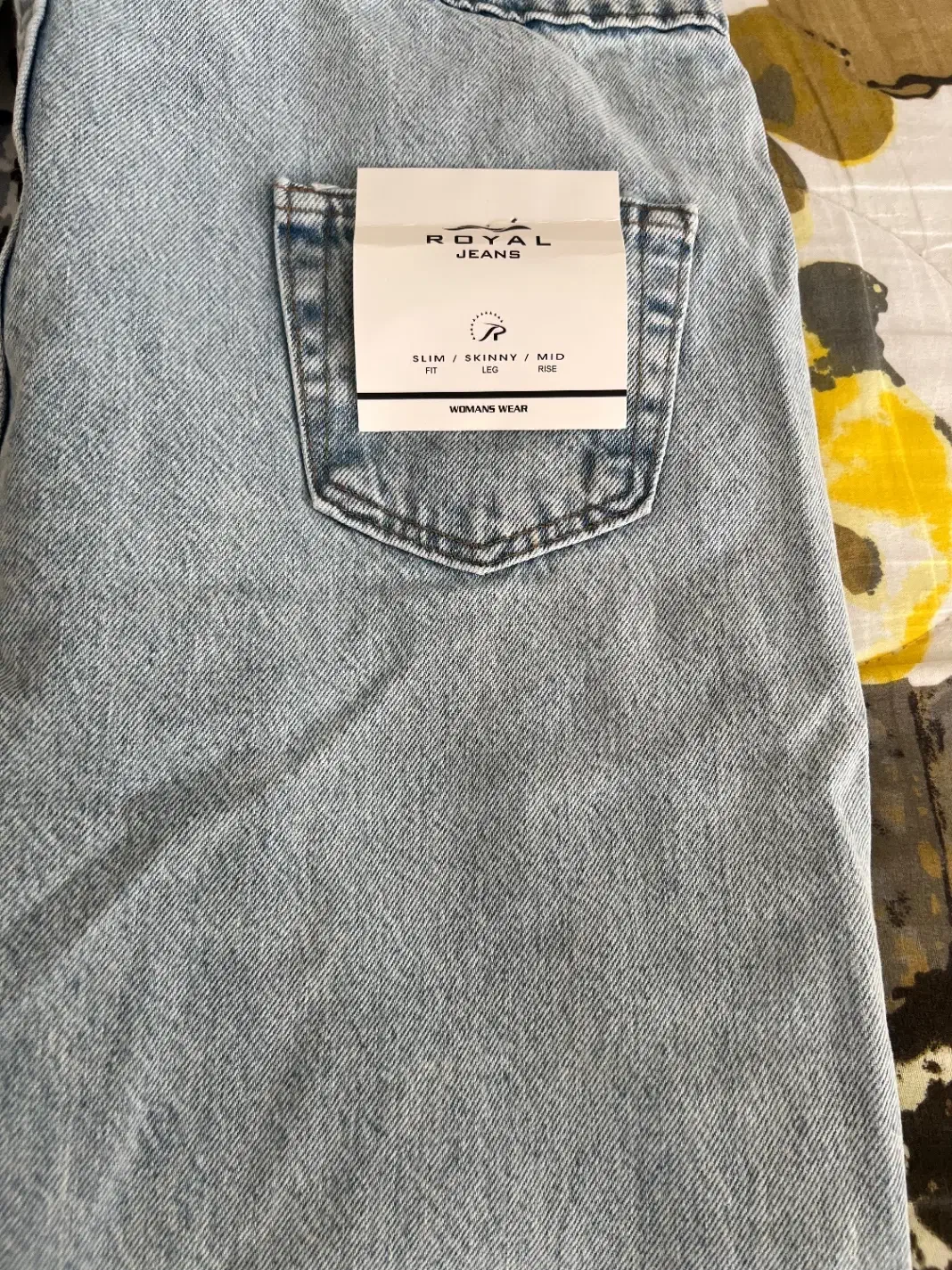 سرهم جین|لباس|مهاباد (آذربایجان غربی), |دیوار