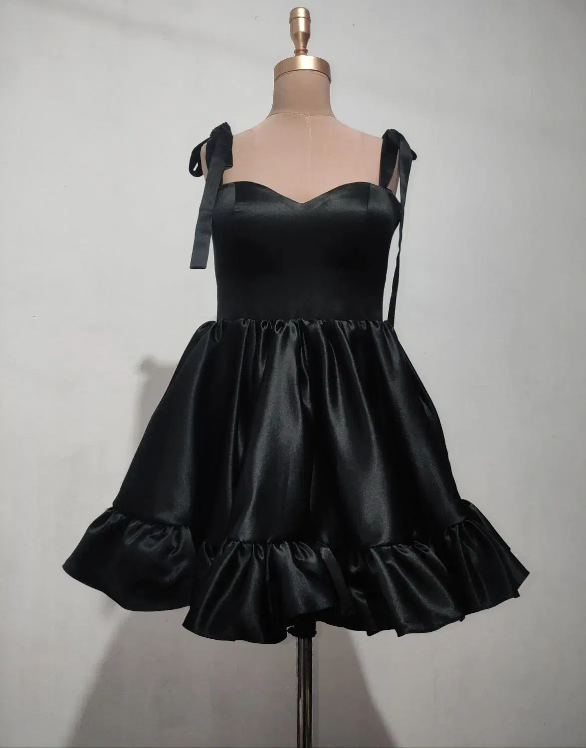 خیاط شخصی دوز|لباس|قرچک, مهدیه|دیوار