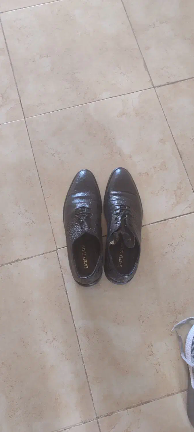 کفش چرم   مشکی  نو شماره ۴۱|کیف، کفش، کمربند|ایلام, |دیوار