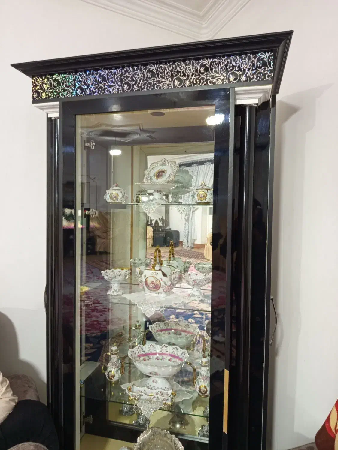 بوفه مشکی ۱.۵۰۰ تومان|بوفه، ویترین، کنسول|میاندوآب, |دیوار