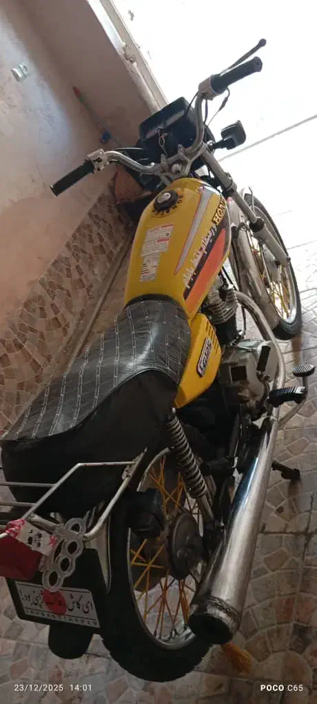 موتور سیکلت|موتورسیکلت|سیلوانه, |دیوار