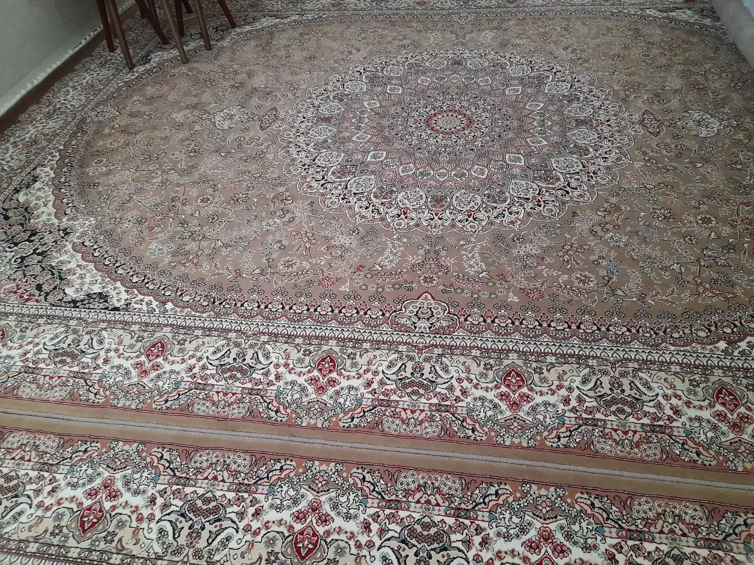 فرش ۱۲متری تمیز وسالم|فرش|کمیجان, |دیوار