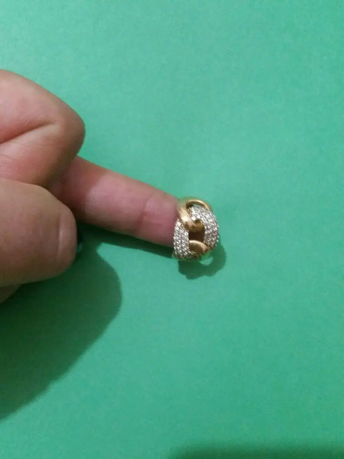 انگشتر|بدلیجات|قائن, |دیوار