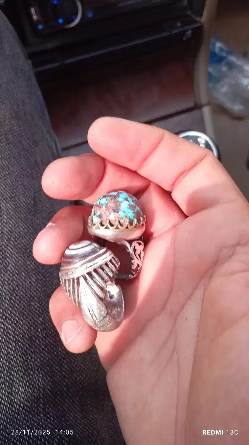 فیروزه وباباقوری بشرط|جواهرات|بندر دیر, |دیوار