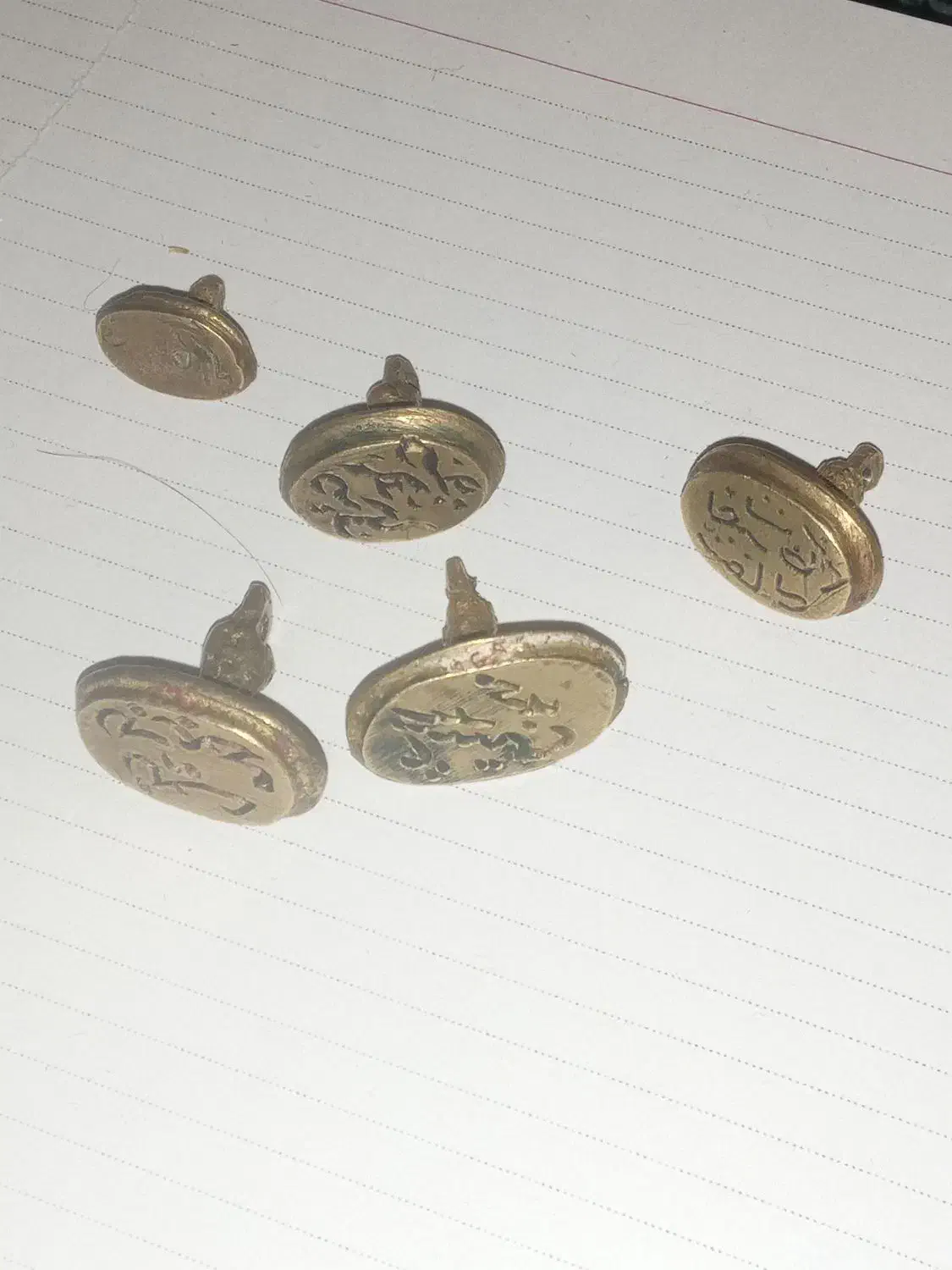 مهرهای قدیمی برنجی|کلکسیون اشیاء عتیقه|رودهن, |دیوار