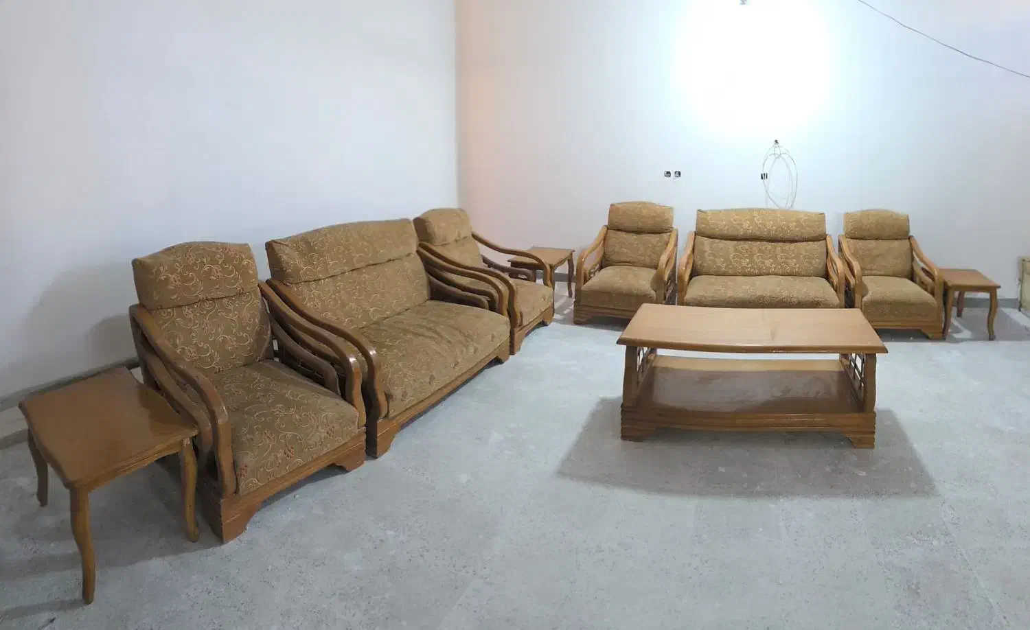 فروش مبل 8 نفره با میز جلو مبلی وسه عدد گل میز|مبلمان خانگی و میز عسلی|کازرون, |دیوار