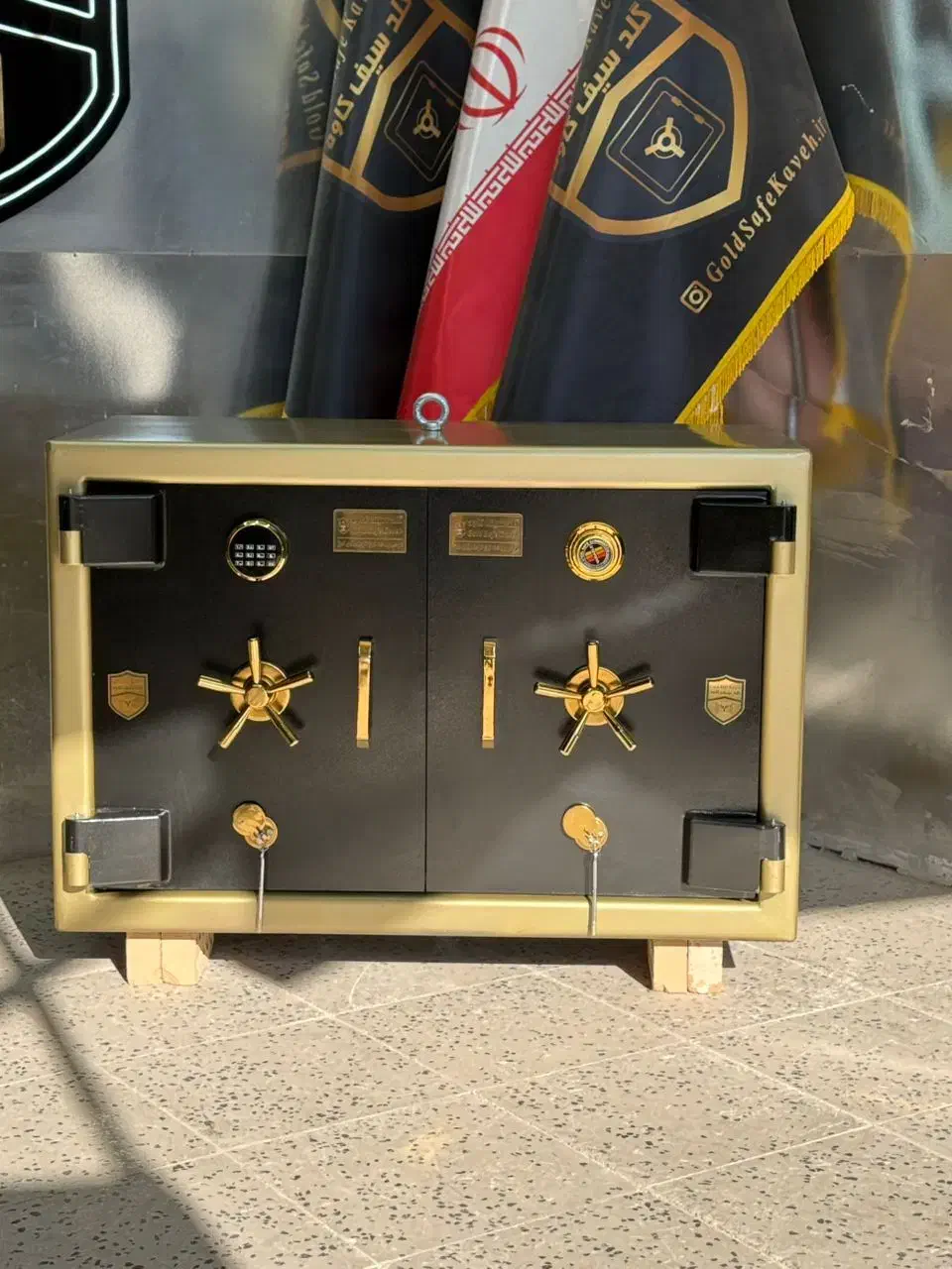 گاوصندوق زیرویترینی استاتیک گاوصندوق آسانسوری اصل|ابزارآلات|پاکدشت, پاکدشت (مامازند)|دیوار