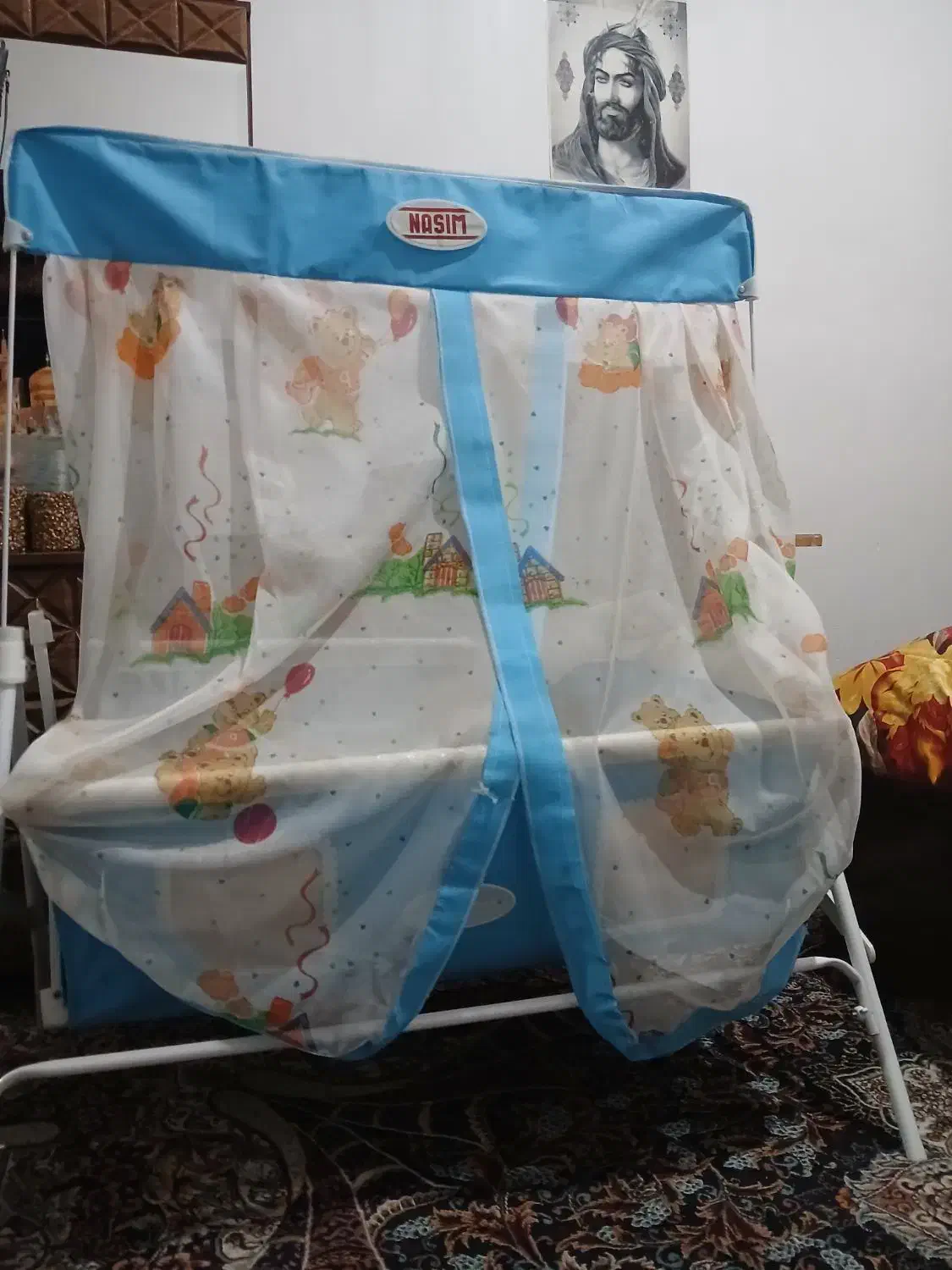 گهواره نو نو فقط از جلد باز شده|تخت و صندلی بچه|هرسین, |دیوار