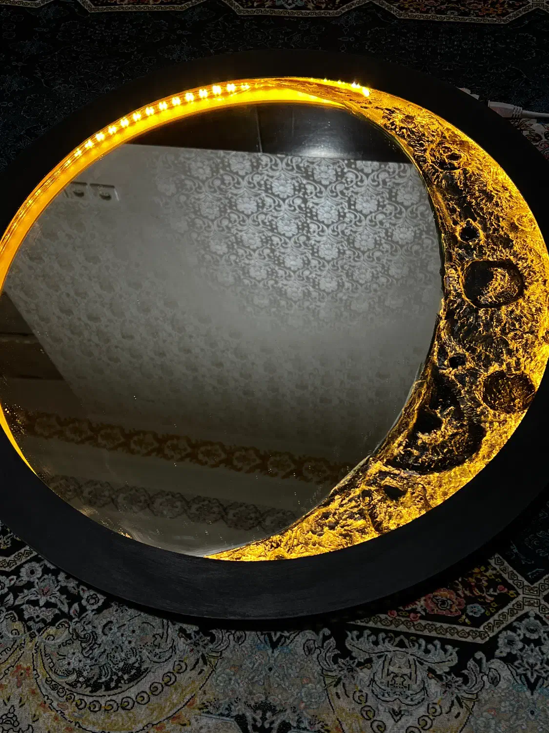 اینه ماه بزرگ|چراغ خواب و آباژور|رامشیر, |دیوار