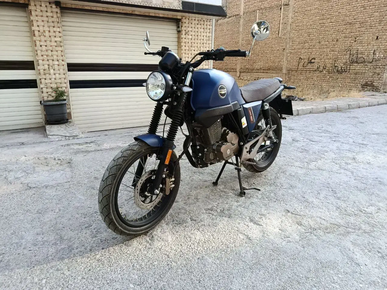 زونتس ان ۲ ۲۳۰ صفر|موتورسیکلت|خرم‌آباد, |دیوار