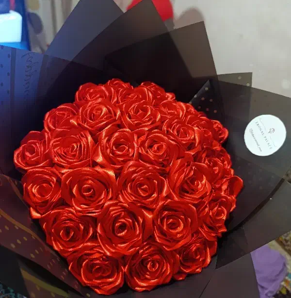 دسته گل رز ربانی و باکس|گل مصنوعی|بندرعباس, |دیوار