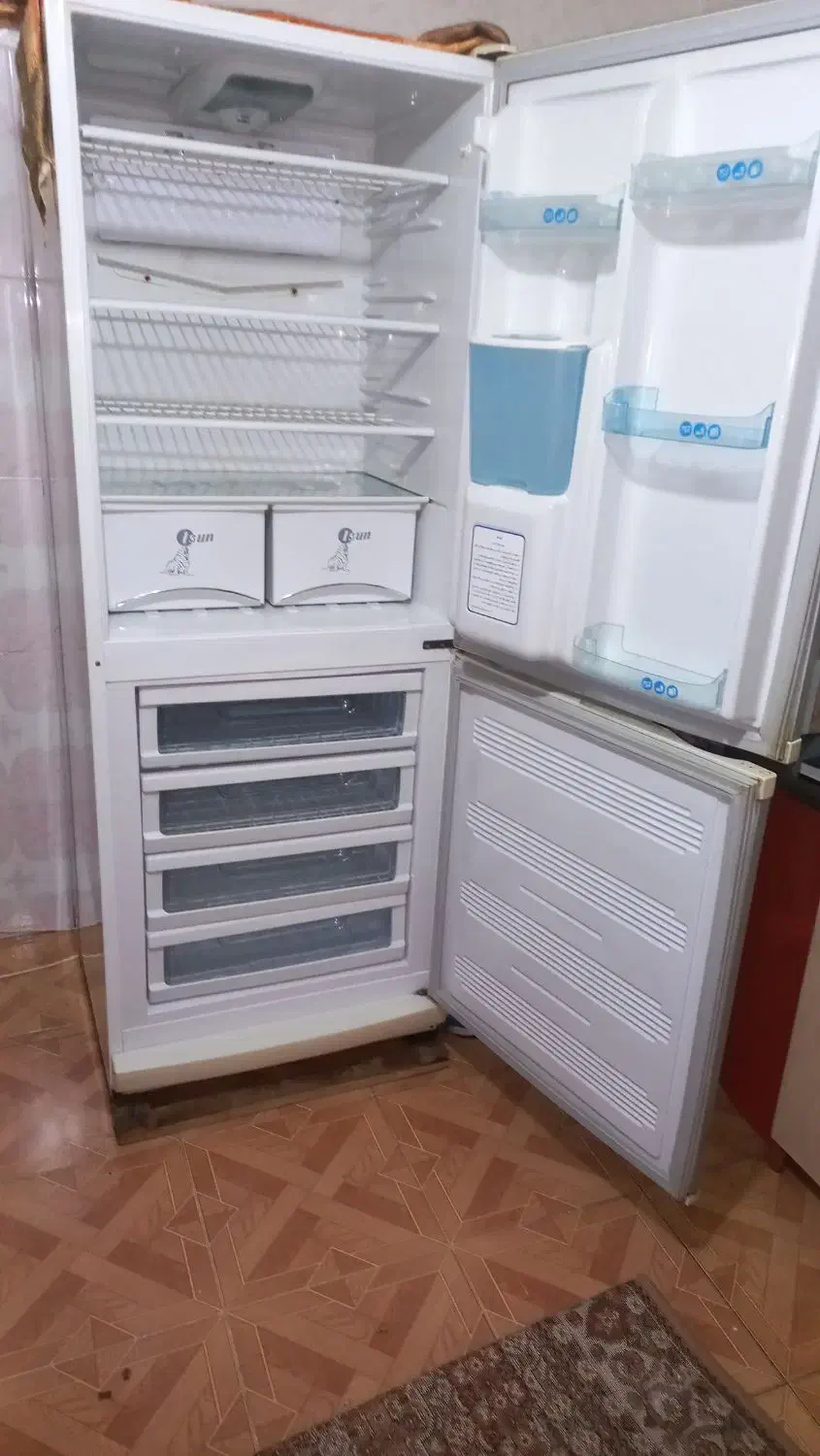 یخچال|یخچال و فریزر|اسفراین, |دیوار