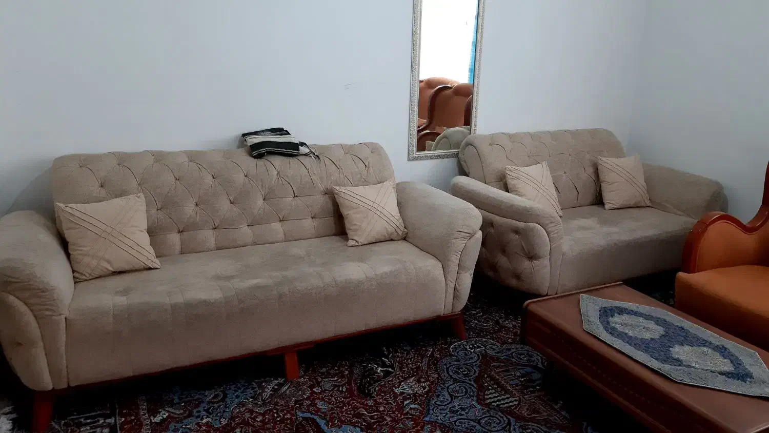 مبل 7 نفره همراه میز و عسلی|مبلمان خانگی و میز عسلی|جوانرود, |دیوار