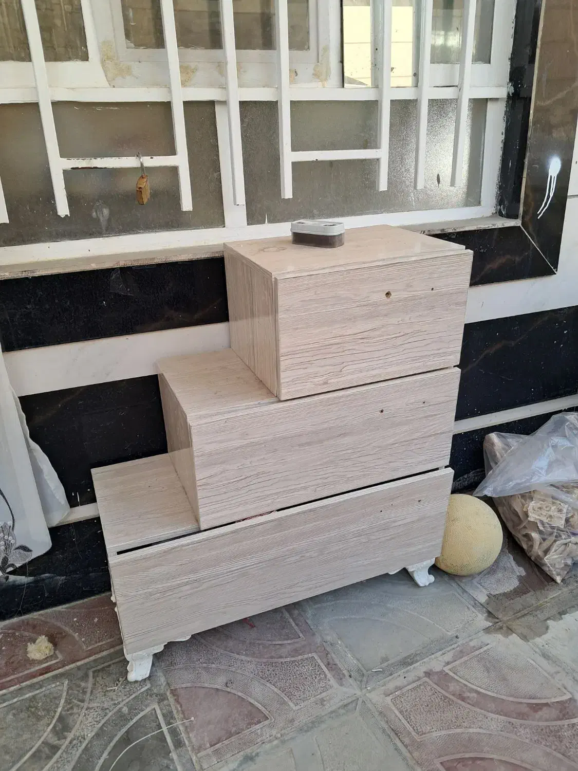 گلدان سرامیکی بزرگ|گل و گیاه طبیعی|تربتحیدریه, آبشار|دیوار