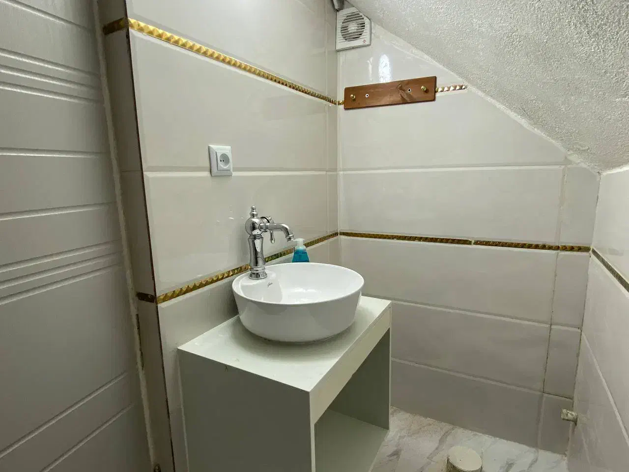 سوییت اجاره تمیز صددرصد داخل شهررشت|اجارهٔ کوتاه‌مدت آپارتمان و سوئیت|رشت, کوی امام رضا|دیوار