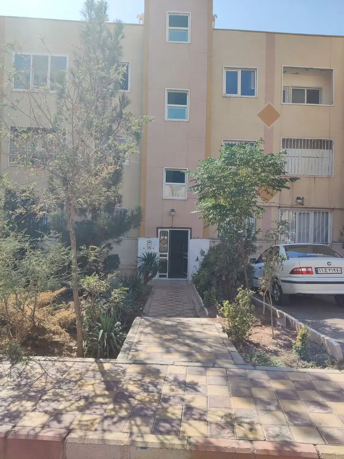 فروش آپارتمان مسکونی|فروش آپارتمان|پرند, فاز ۳|دیوار