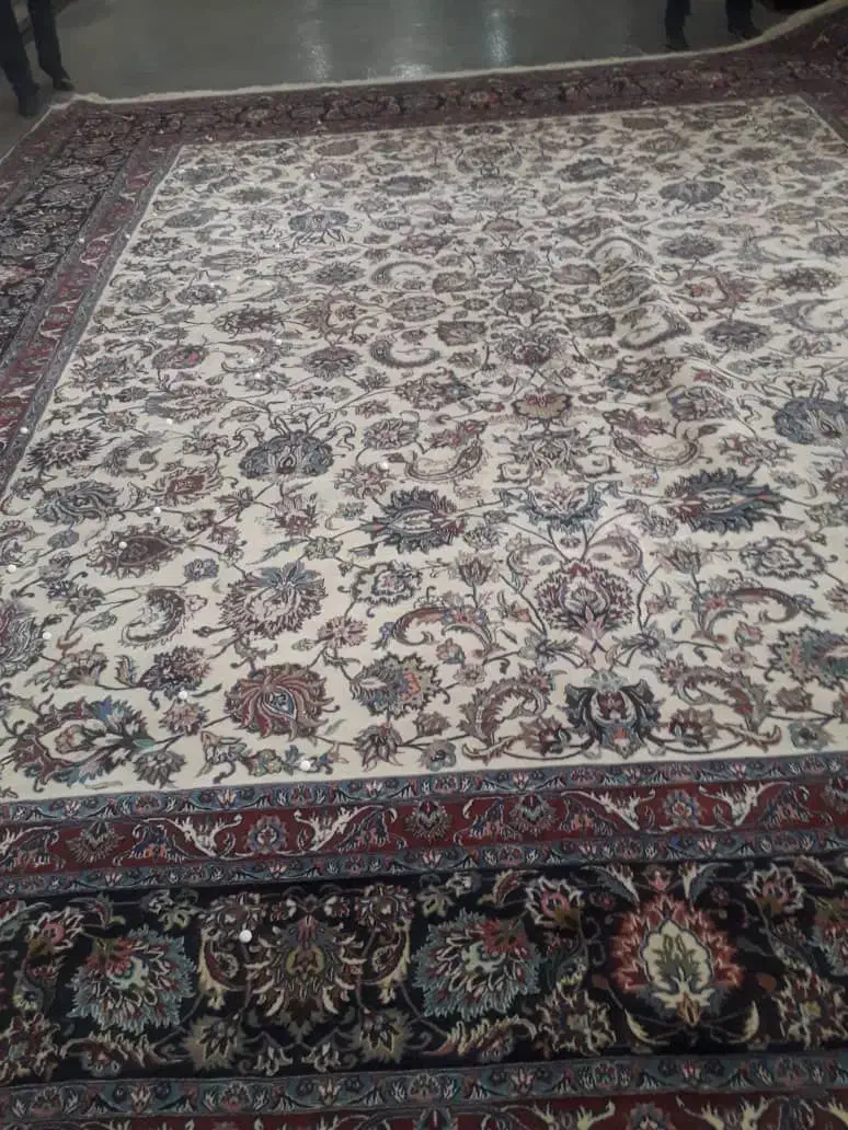 فرش دستبافت مربع ۲۶متز|فرش|خمینی‌شهر, |دیوار