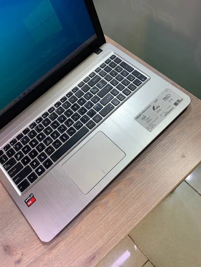 لپتاپ شیک ASUS چهار هسته ای تضمینی|رایانه همراه|تبریز, |دیوار