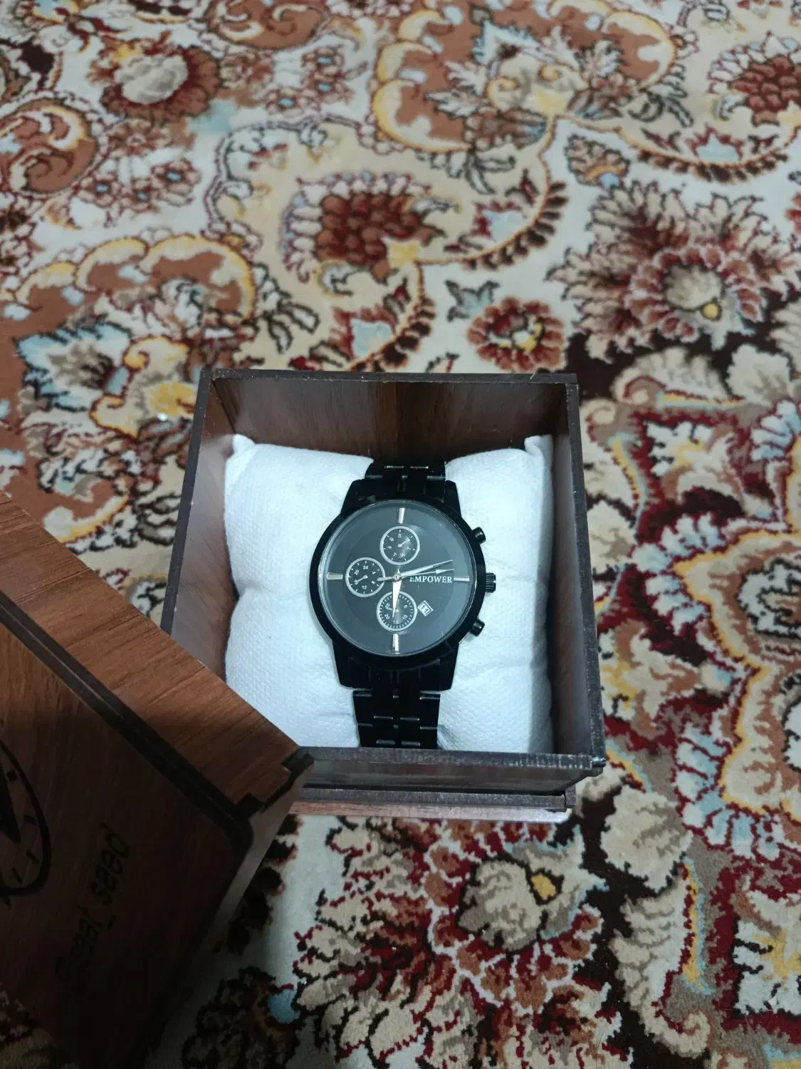 ساعت نو مشکی همراه با تاریخ|ساعت|بجنورد, |دیوار