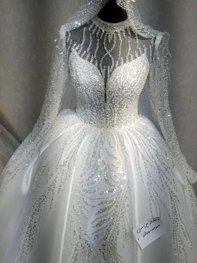 لباس عروس|لباس|دامغان, |دیوار