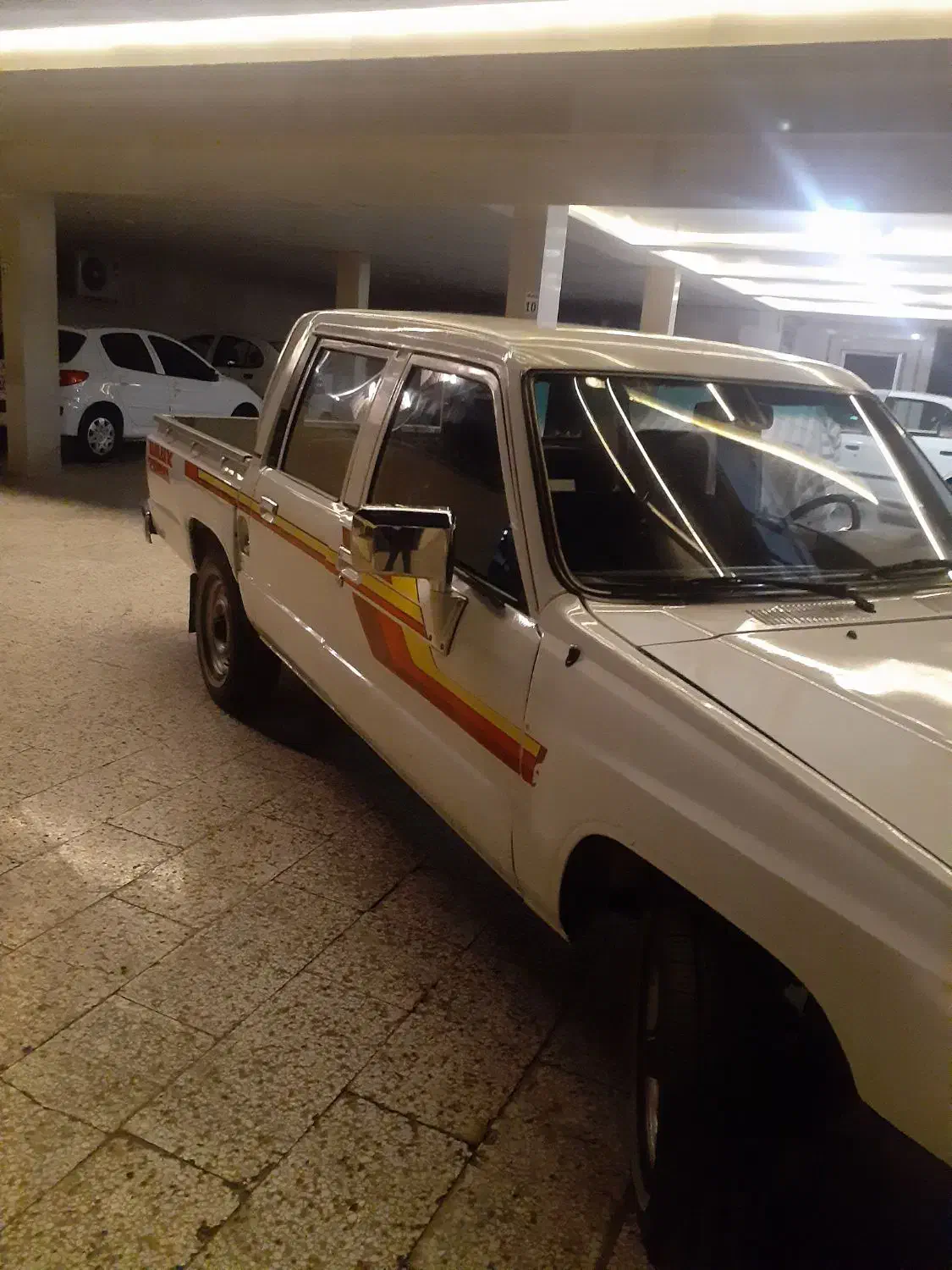 تویوتا هایلوکس دو کابین۸۵|خودرو سواری و وانت|مشهد, هنرور|دیوار