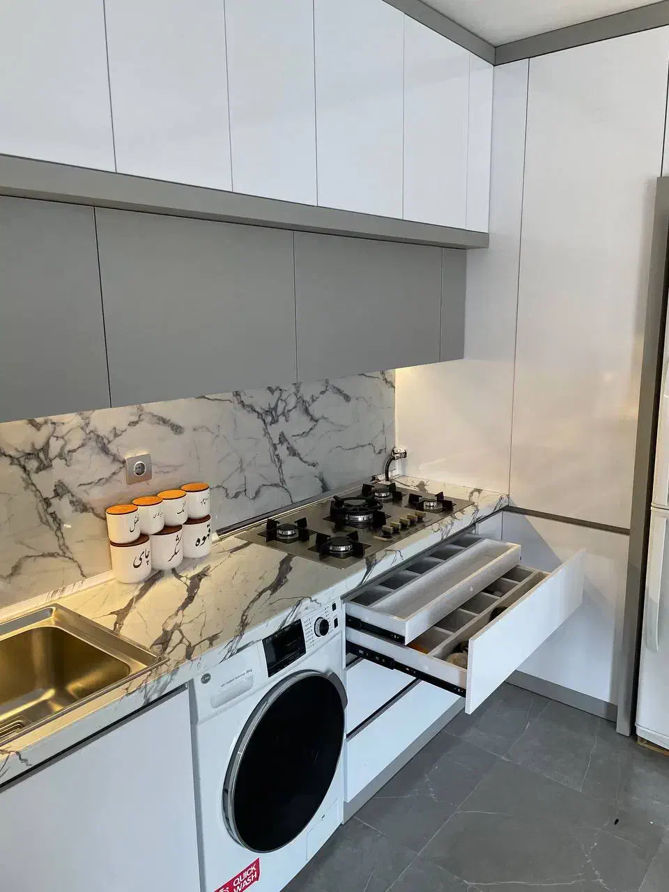 نیروی ساده جهت کار کابینت|استخدام صنعتی، فنی، مهندسی|بیرجند, |دیوار