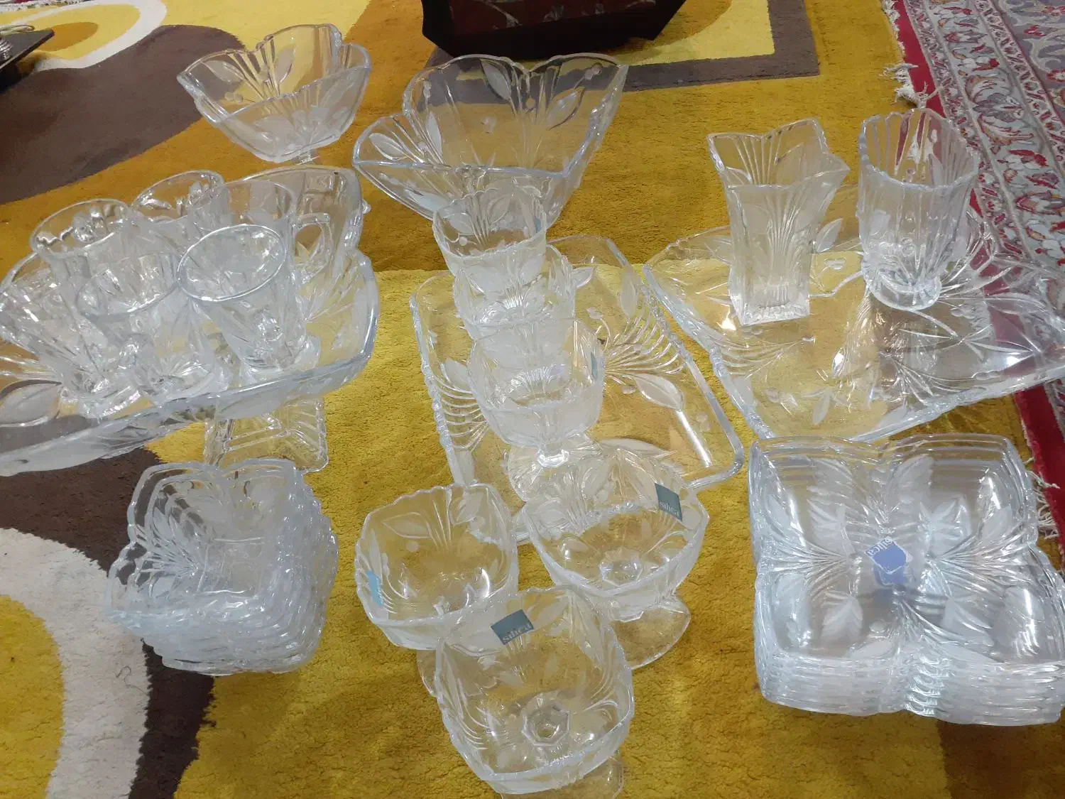 سرویس ۶نفره کریستال|ظروف سرو و پذیرایی|فولادشهر, A4|دیوار