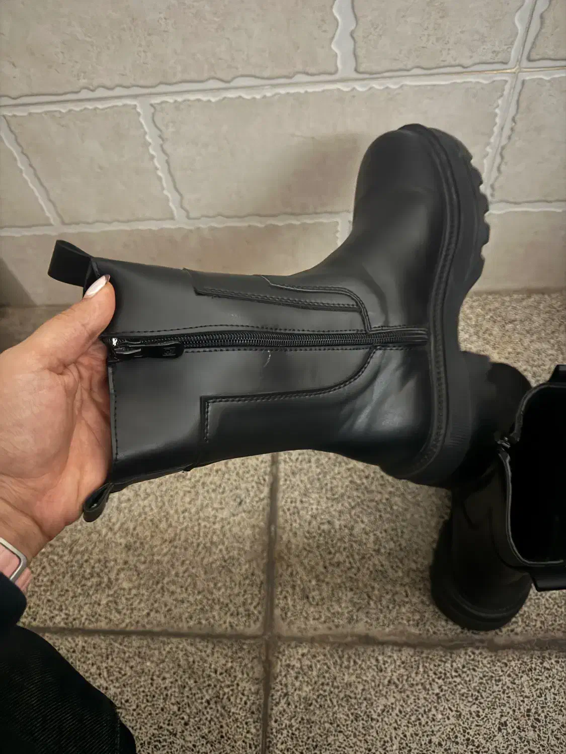 نیم بوت|کیف، کفش، کمربند|یزد, |دیوار