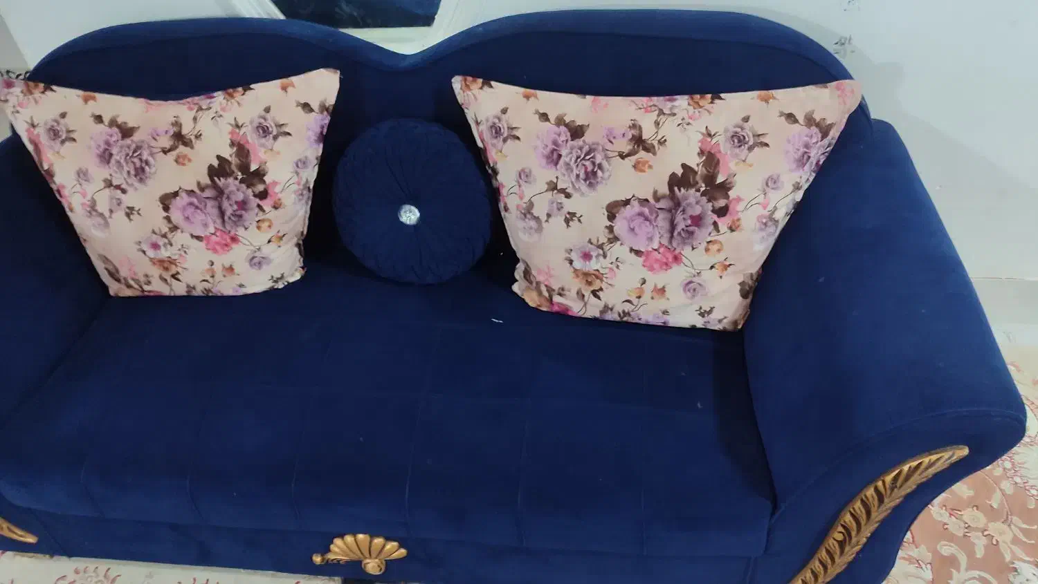 مبل|مبلمان خانگی و میز عسلی|قم, قلعه عموحسین|دیوار