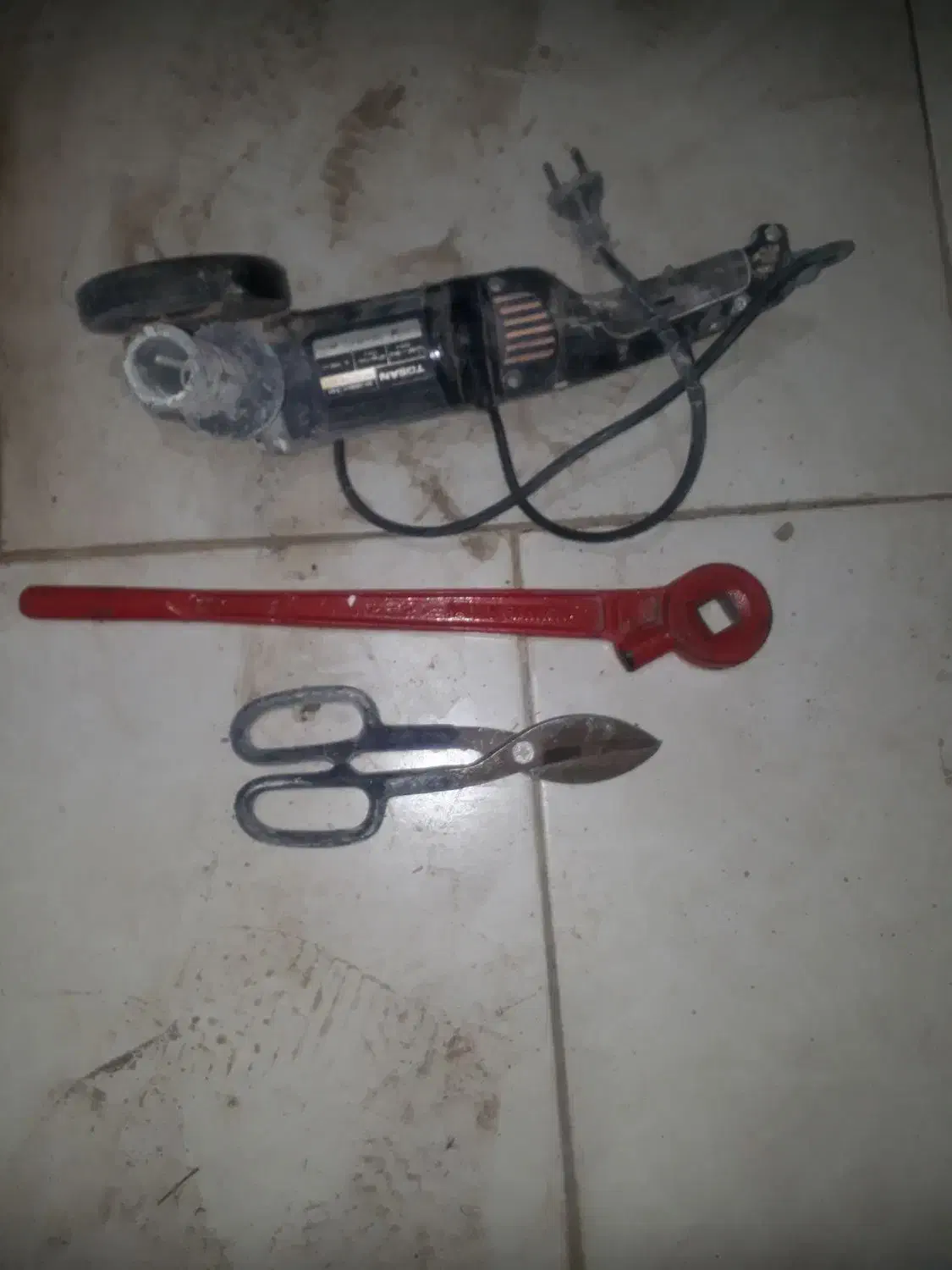 سنگ فرزتوسن|ابزارآلات|بومهن, |دیوار